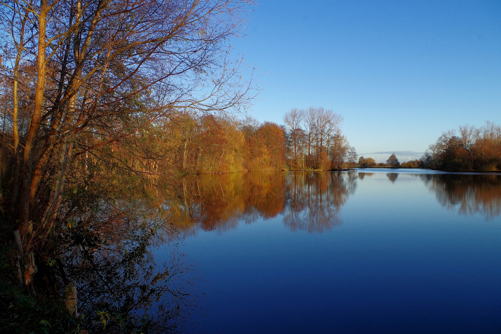 herbstliche Spiegelung