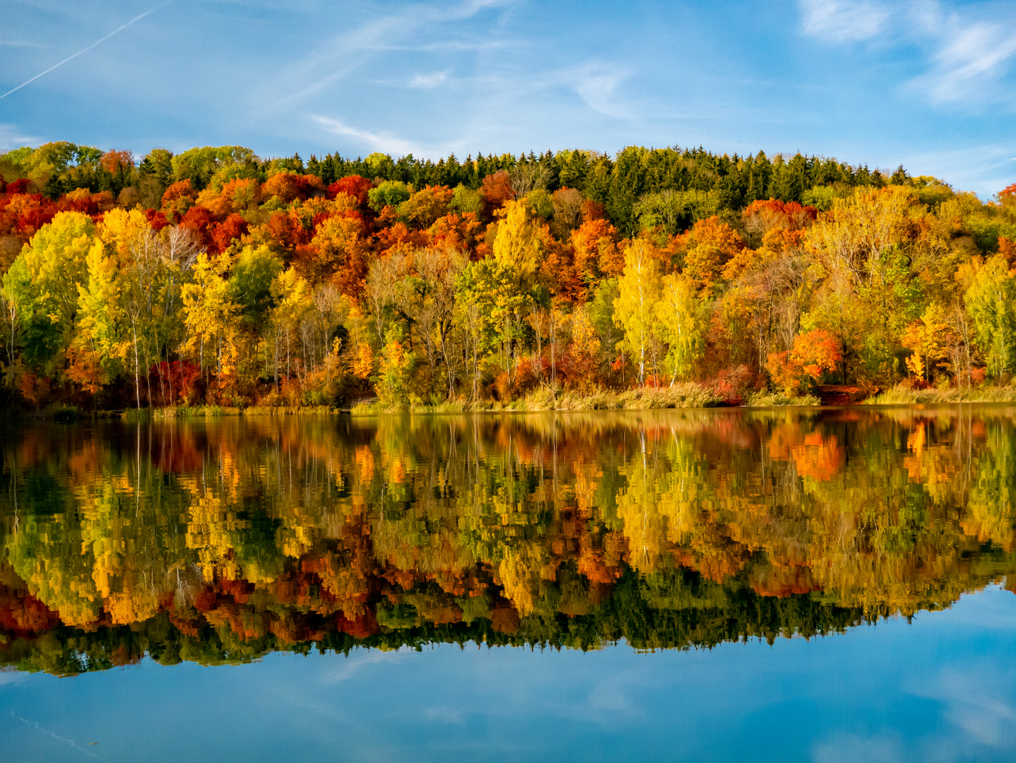 Herbstliche Stimmung am See