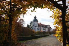 herbstliche Stimmung im Schloßpark