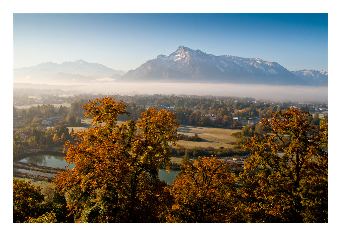 Herbstliche Stimmung mit Blick auf den Untersberg