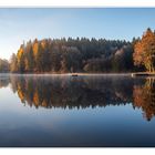 Herbstliche Wasserspiegelung