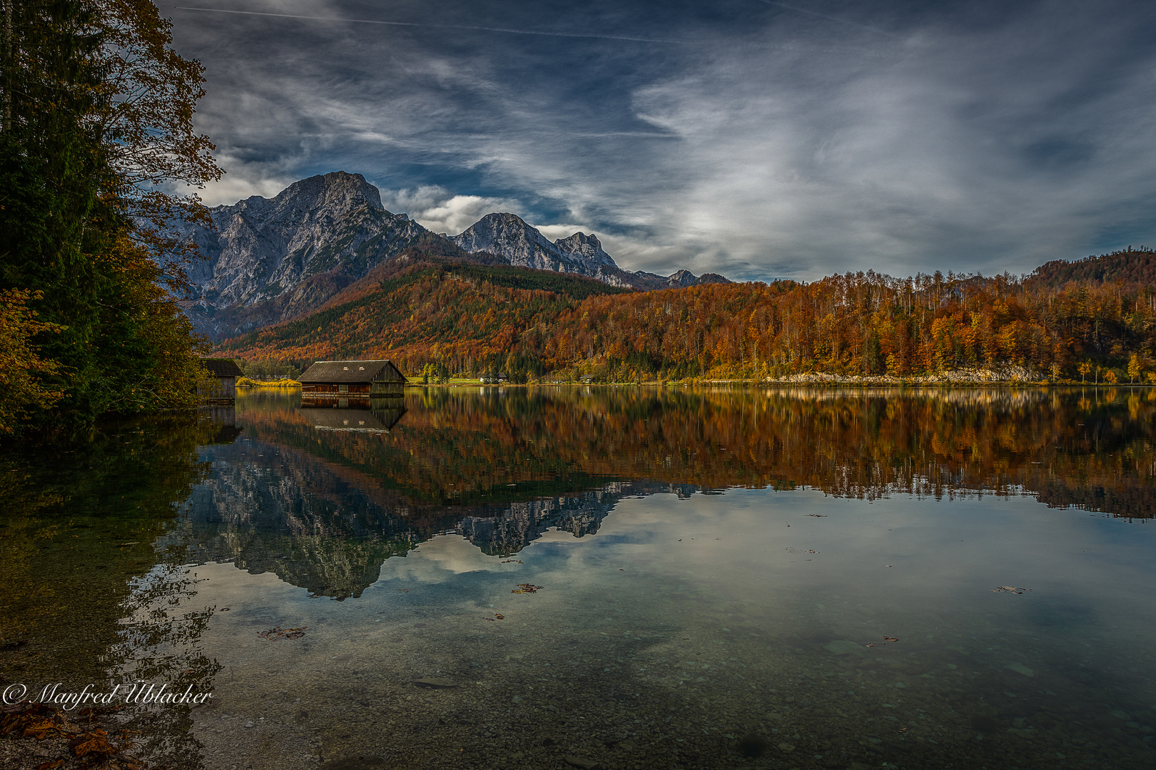 Herbstlicher Almsee ...