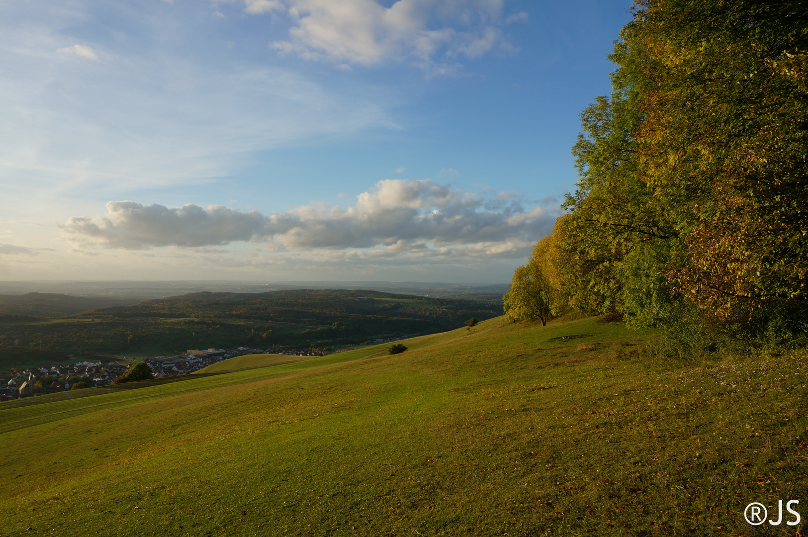 Herbstlicher Ausblick vom Bölle Nähe der Burg Teck