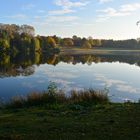 herbstlicher Badesee