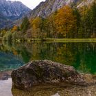 Herbstlicher Bergsee