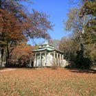 Herbstlicher Blick auf den Chinesischen Pavillion