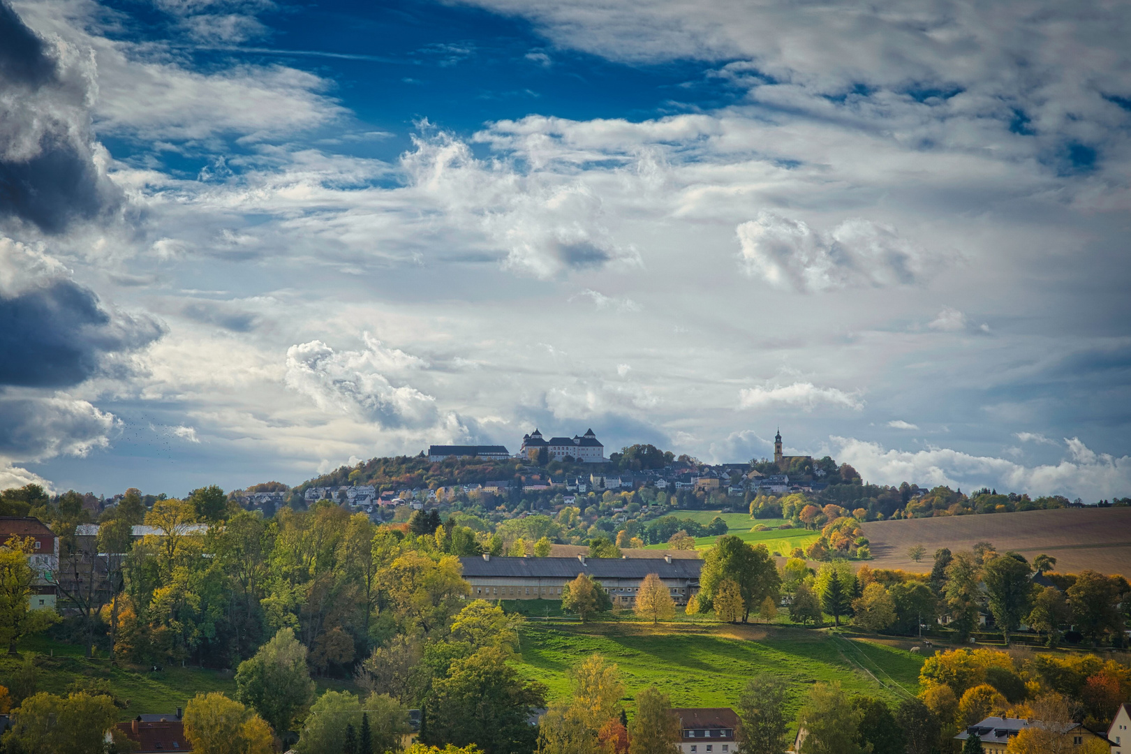 Herbstlicher Blick auf die Augustusburg