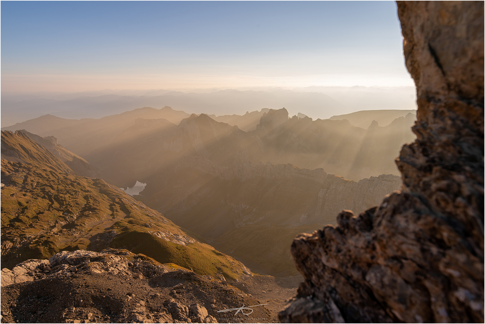 Herbstlicher Morgen über dem Alpstein