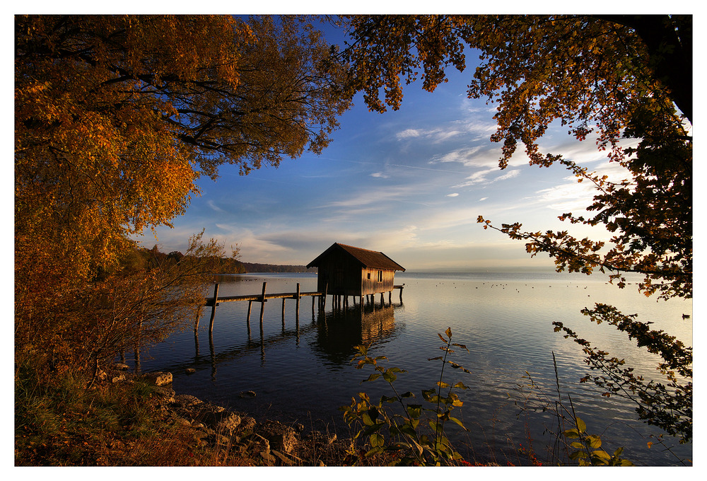 herbstlicher See