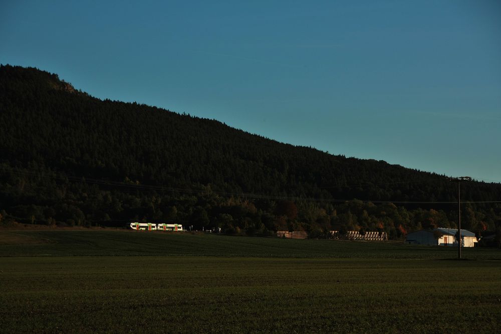 Herbstlicher Sonnen-untergang 2