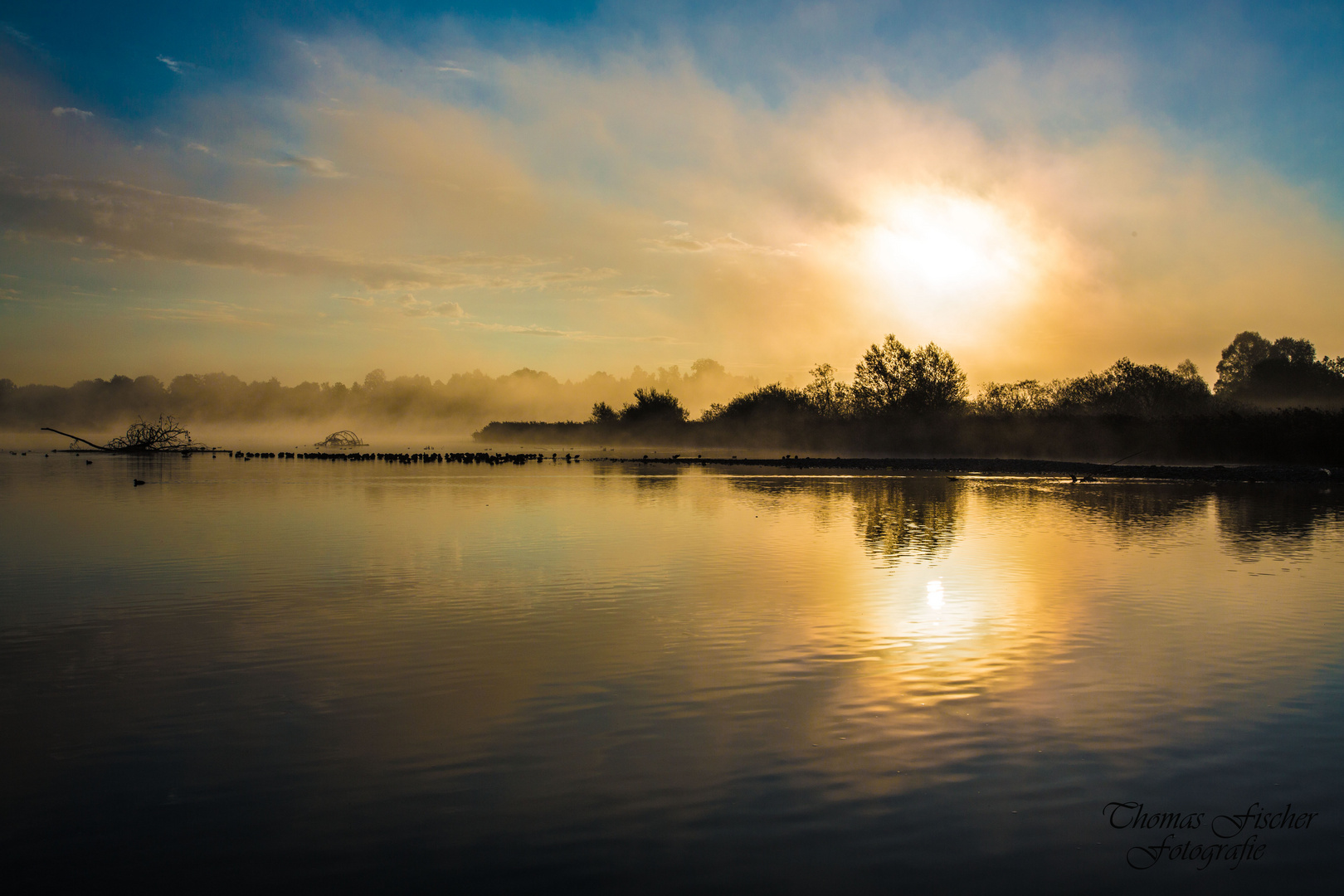 Herbstlicher Sonnenaufgang am Chiemsee