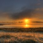 Herbstlicher Sonnenaufgang an der Elbe