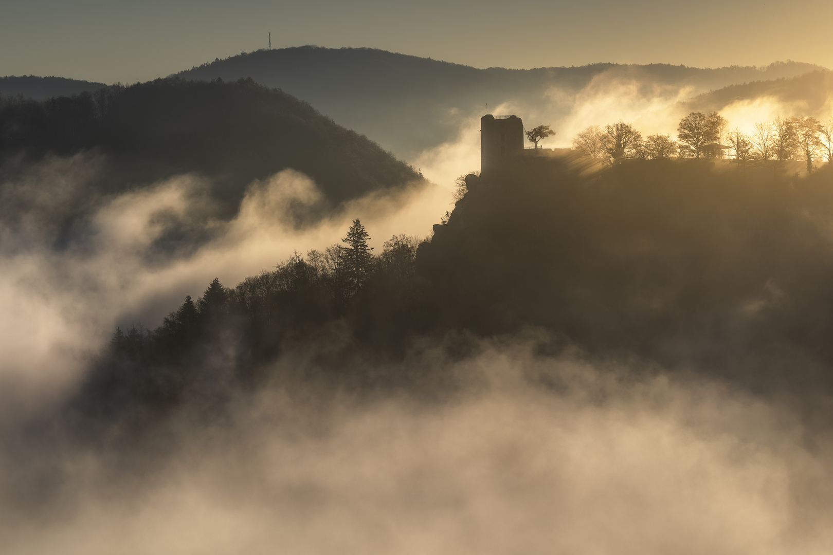 Herbstlicher Sonnenaufgang in der fränkischen Schweiz