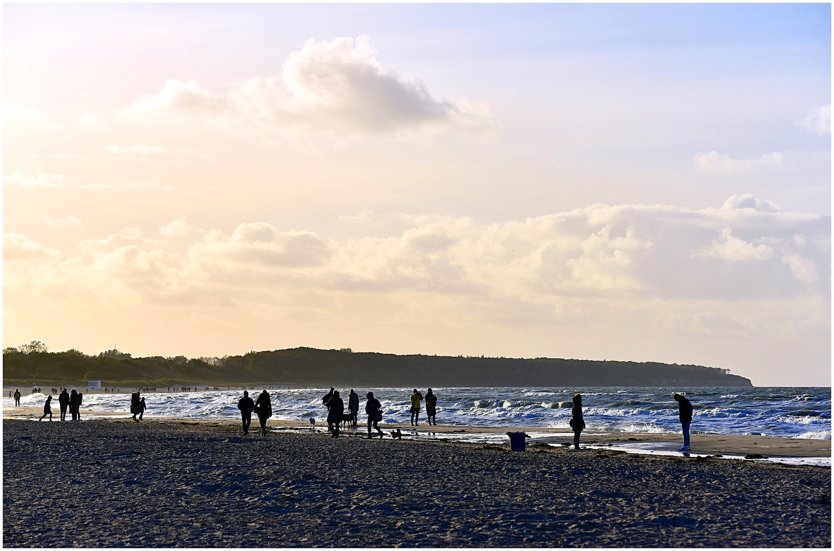 herbstlicher Strandspaziergeng