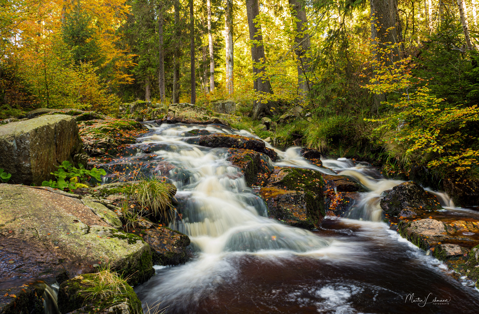 Herbstlicher Wasserfall