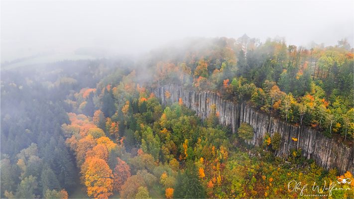 Herbstlicher Wolkenzauber am Scheibenberg