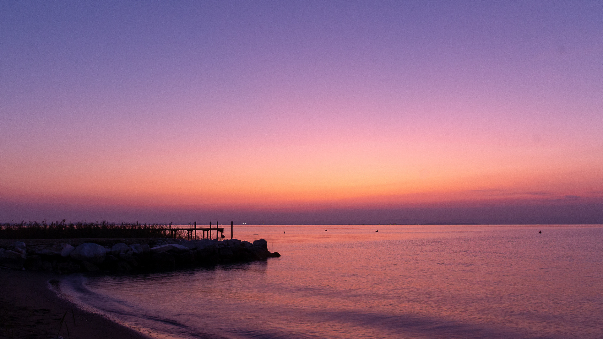 Herbstliches Farbenspiel am Gardasee / Lazise