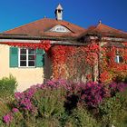 Herbstliches Gutshaus