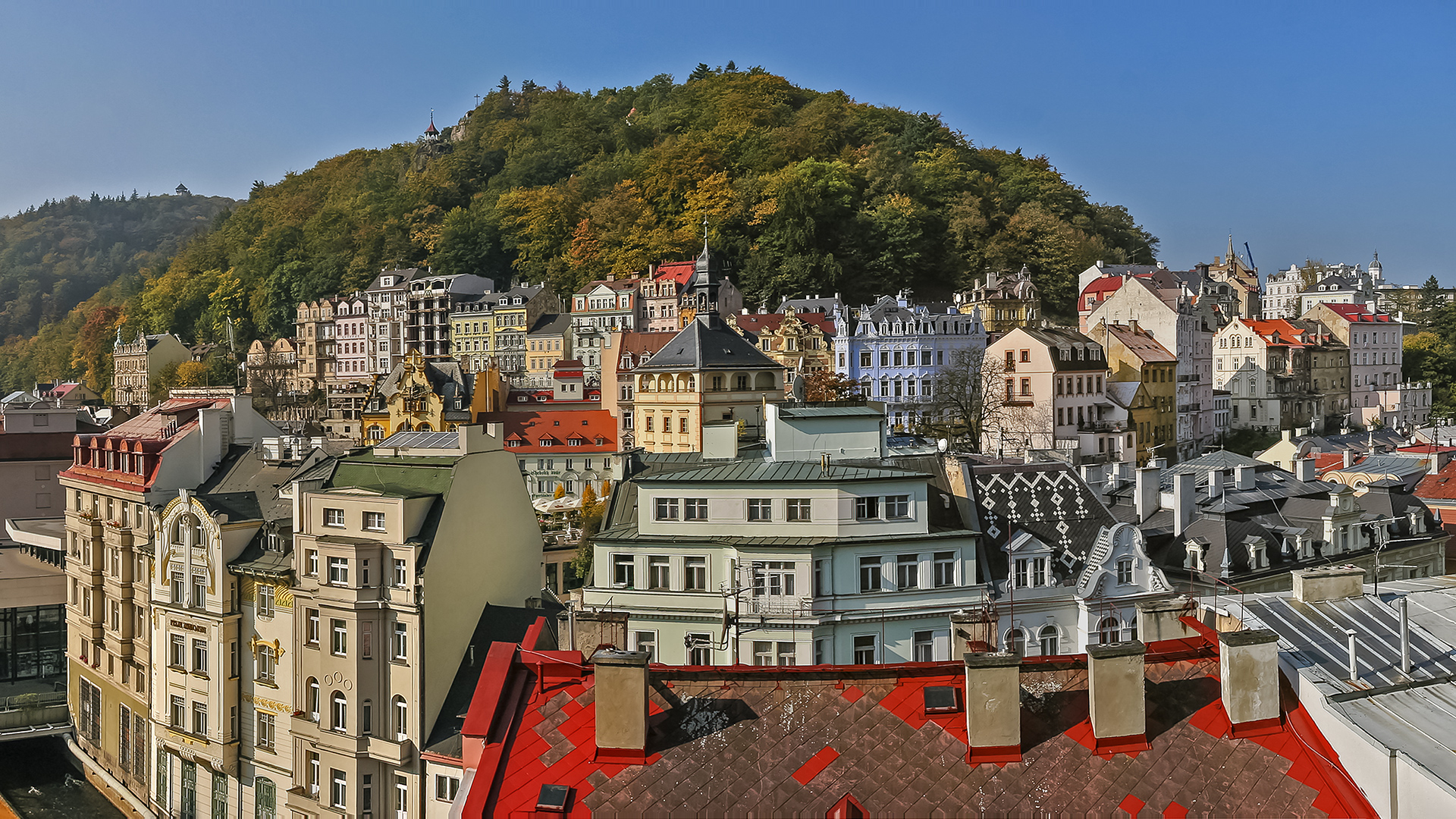 Herbstliches Panorama von KARLSBAD (CZ)