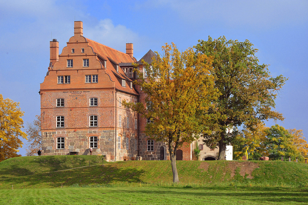 herbstliches --- Schloß Ulrichshusen