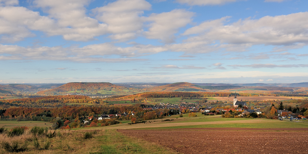 *herbstliches Südeifel - Panorama 2 *