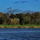 Herbstliches Weserufer