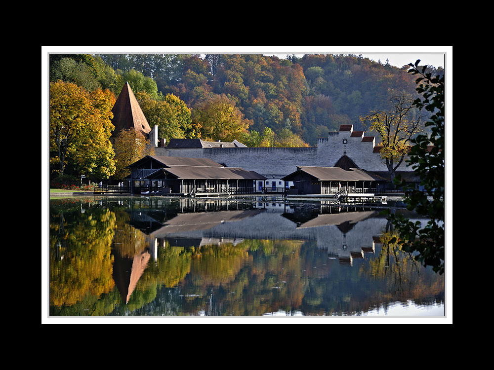 Herbstliches Wöhrseebad