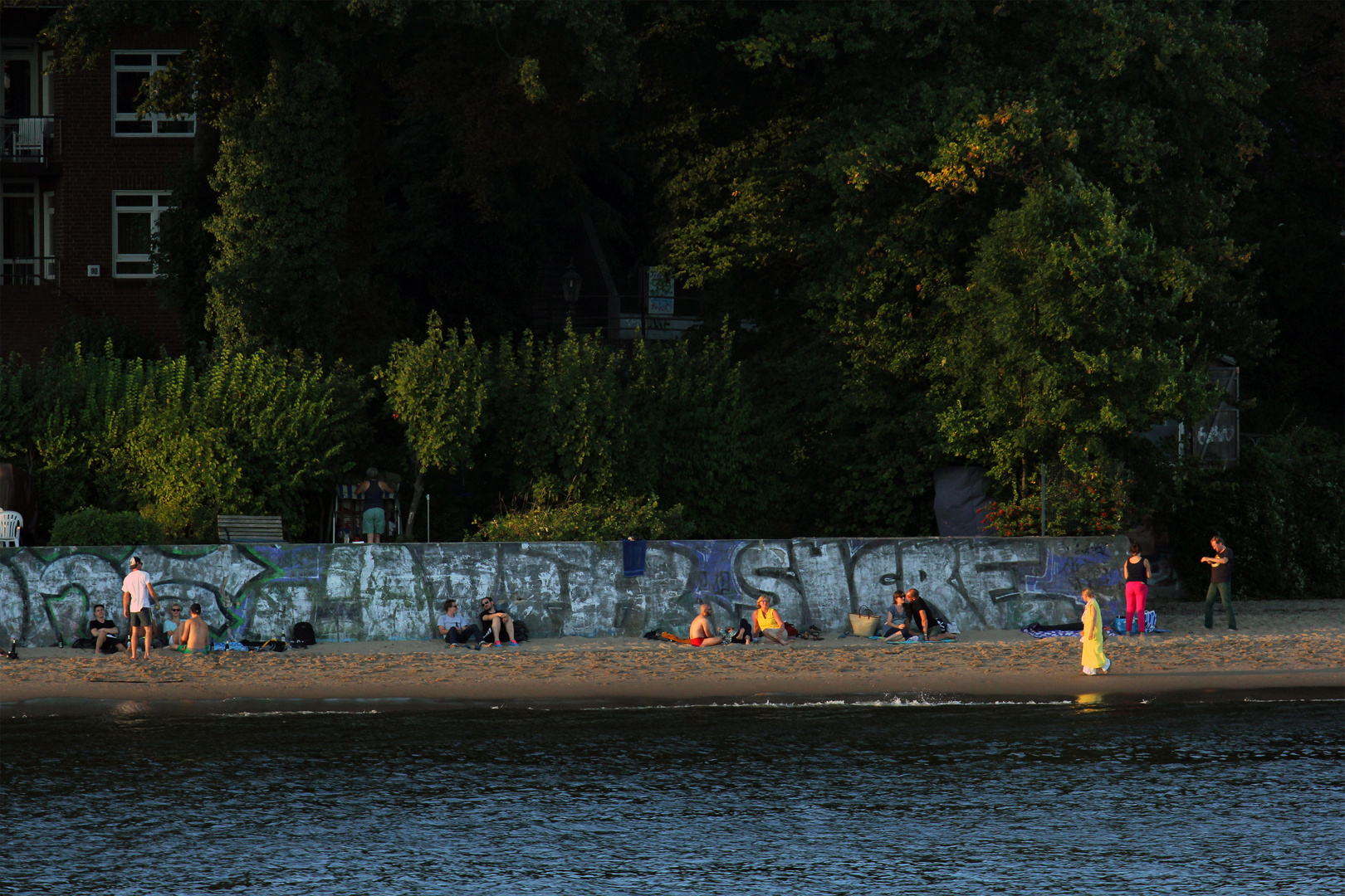 Herbstlicht am Nachmittag an der Elbe...