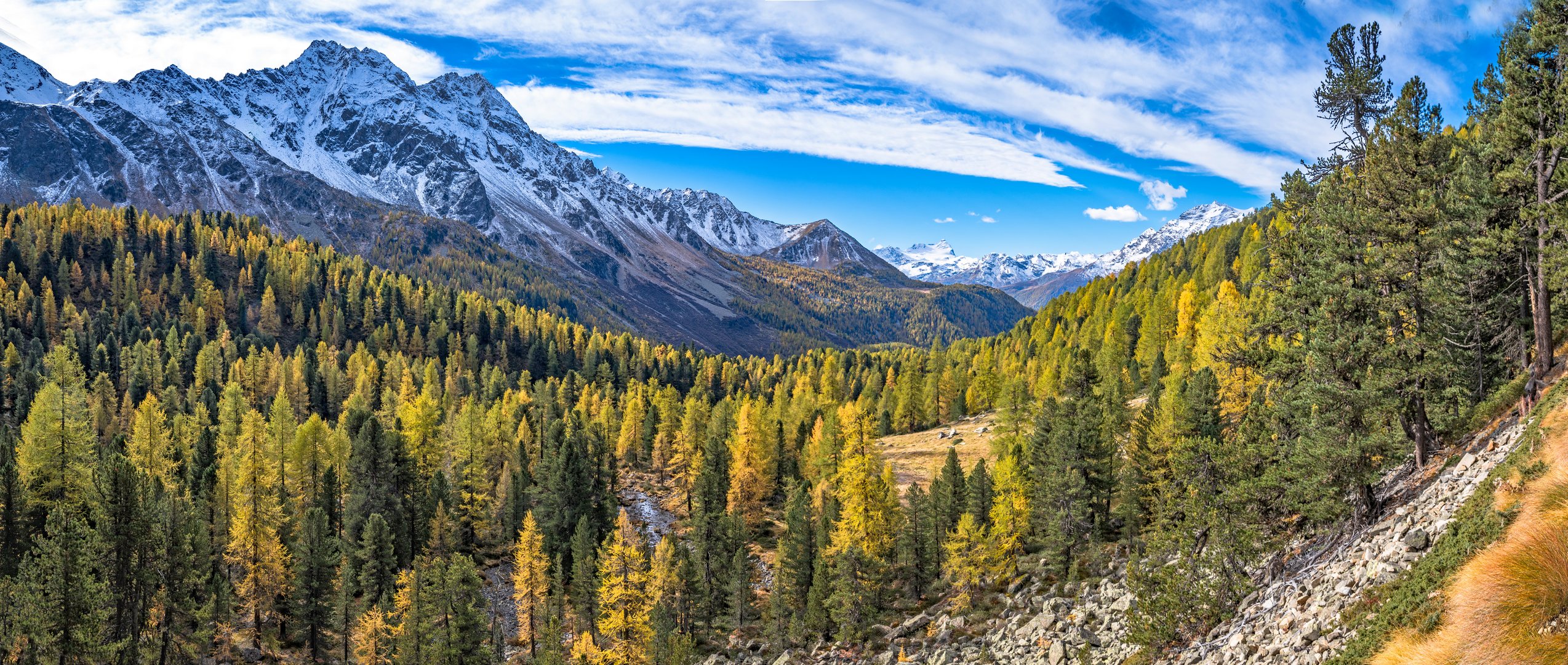 Herbstlicht im Hochtal