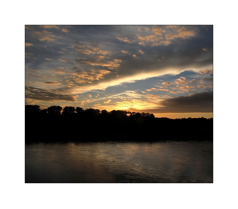 Herbstmorgen an der Elbe