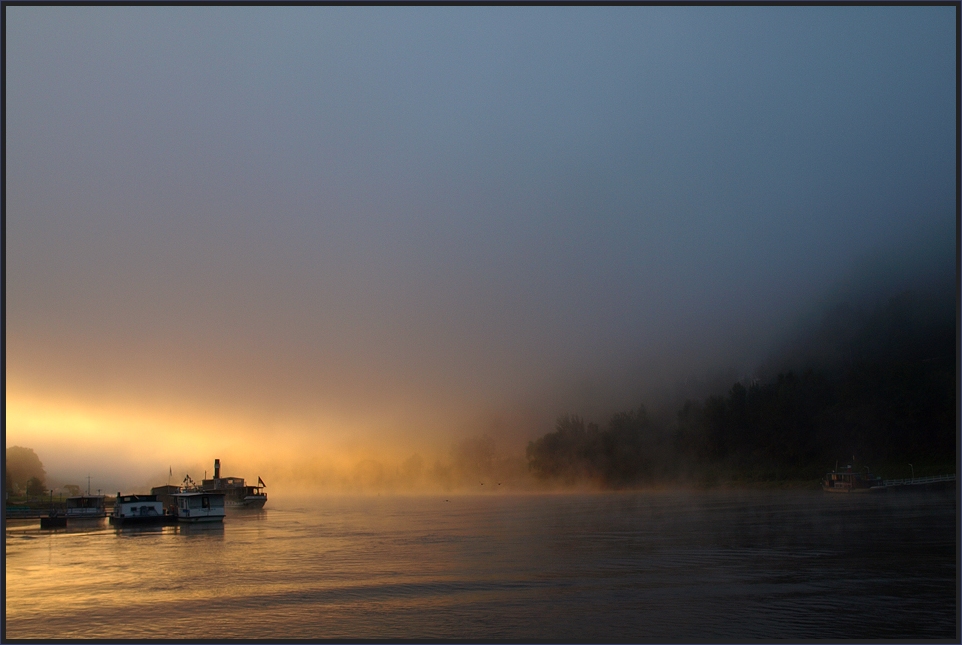 Herbstmorgen an der Elbe bei Bad Schandau