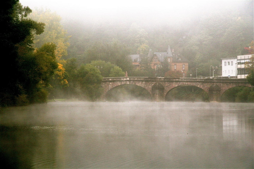 Herbstmorgen an der Lahn