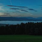 Herbstmorgen mit Nebel über dem Wallersee