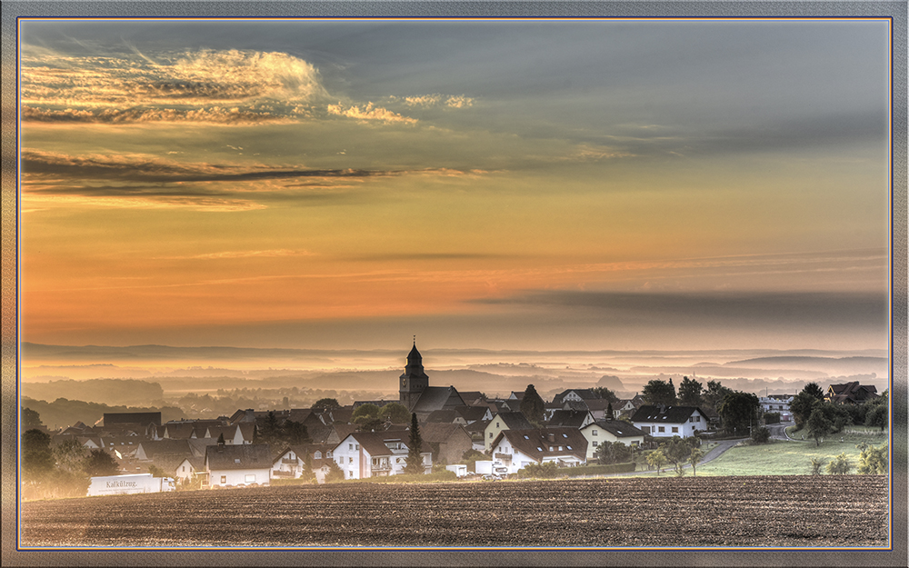 Herbstnebel über Grüningen