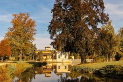 Herbstpark & Spiegelung