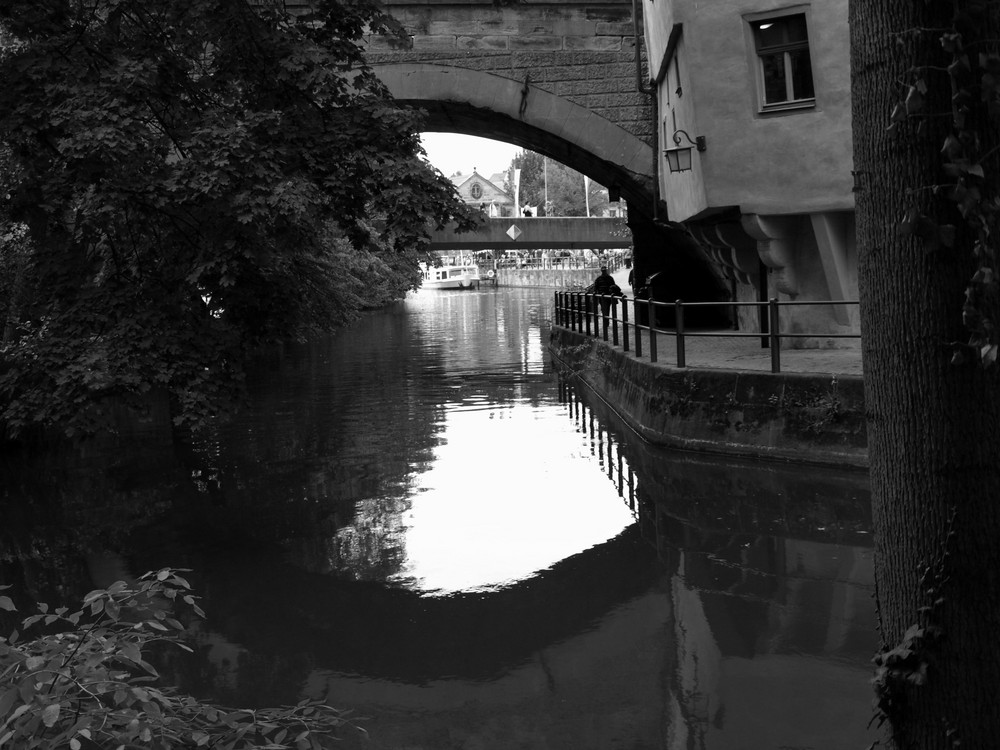 Herbstruhe am Kanal in bamberg