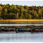 Herbstruhe am See