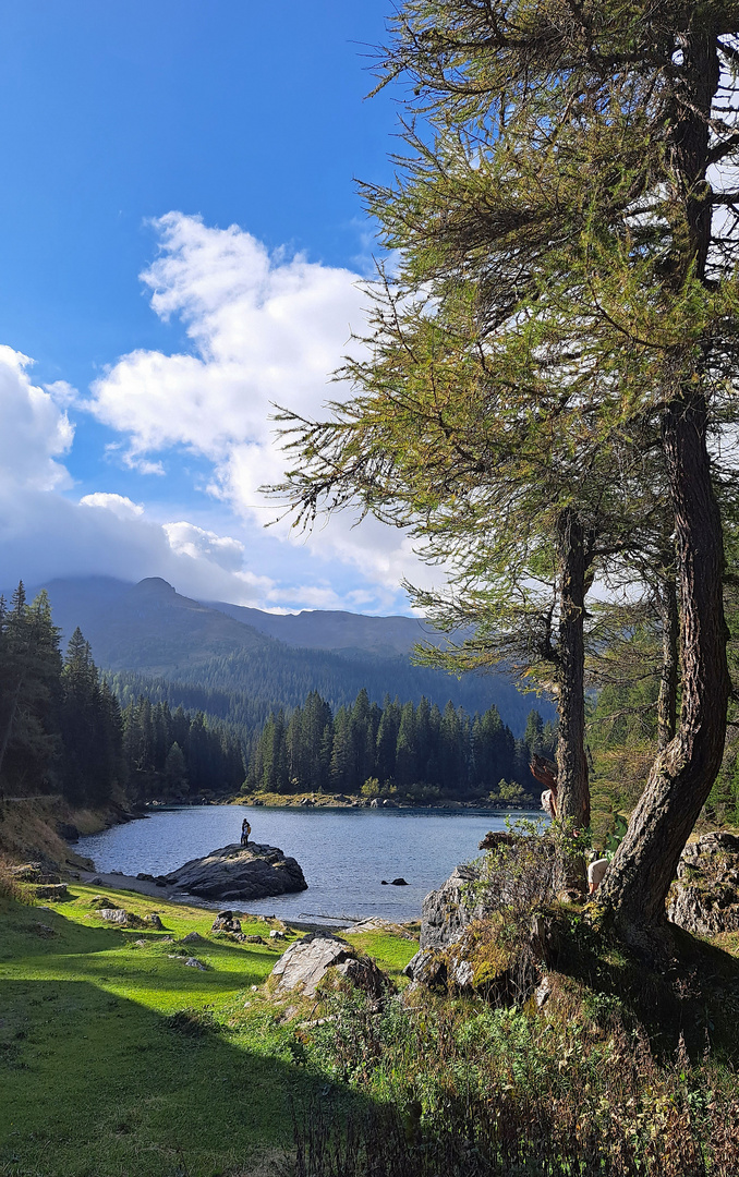 Herbstruhe am See