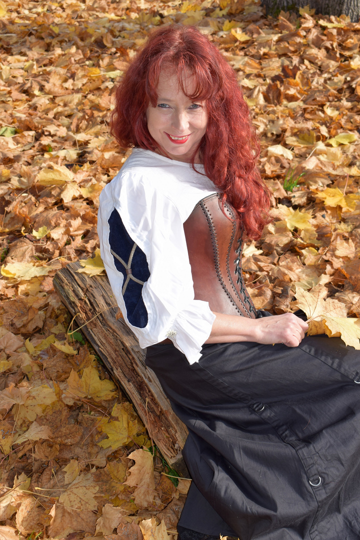 Herbstshooting mit Claudi auf Lichtenau - Mittelalter Outfit