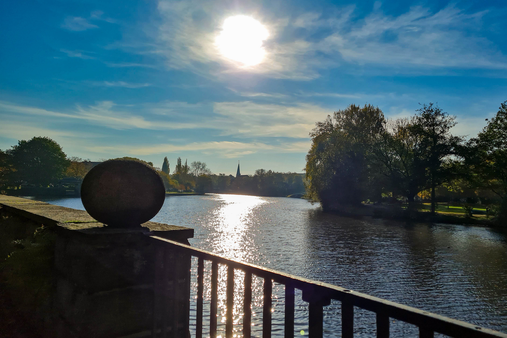 Herbstsonne am Alsterlauf