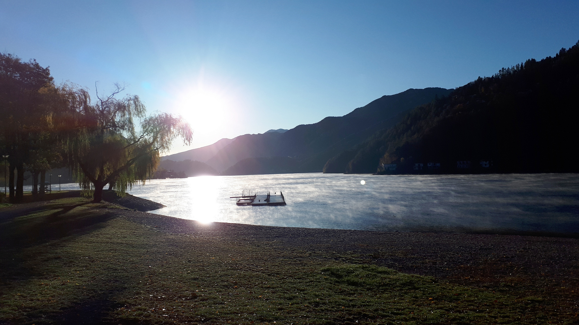 Herbstsonne am Ledrosee