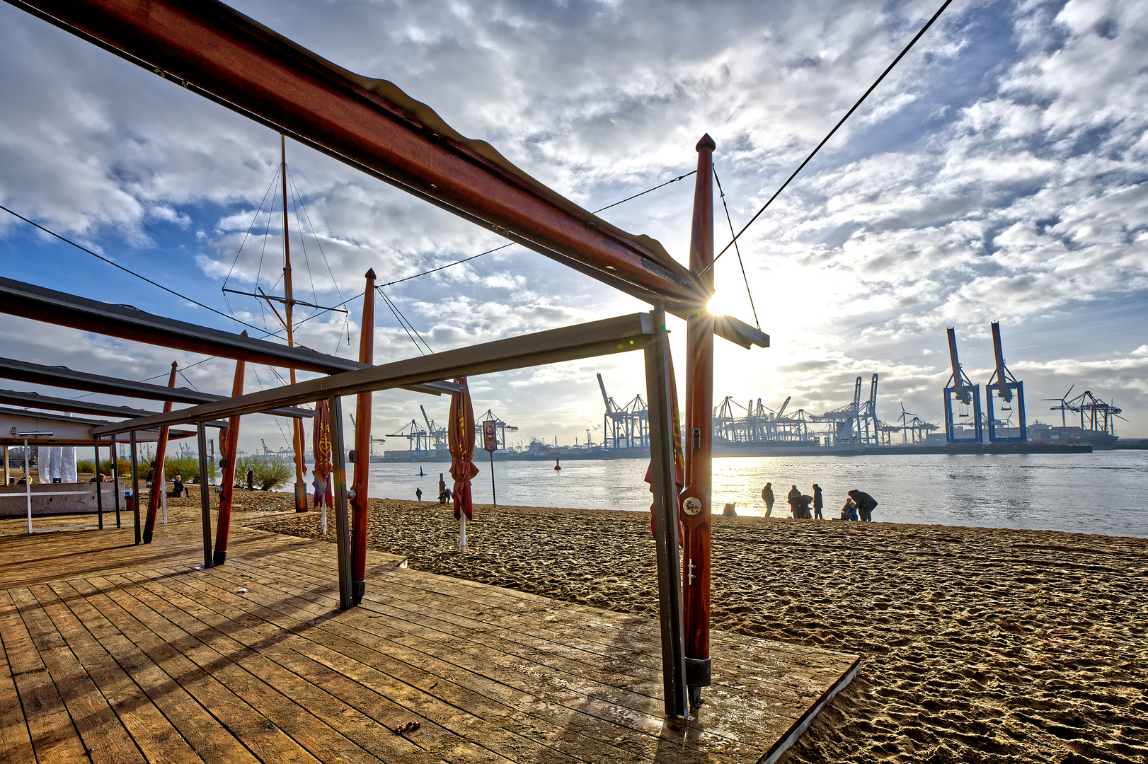 Herbstsonne an der Elbe