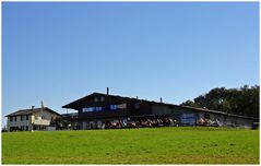 Herbstsonne im Bauernhof-Beizli über dem Untersee