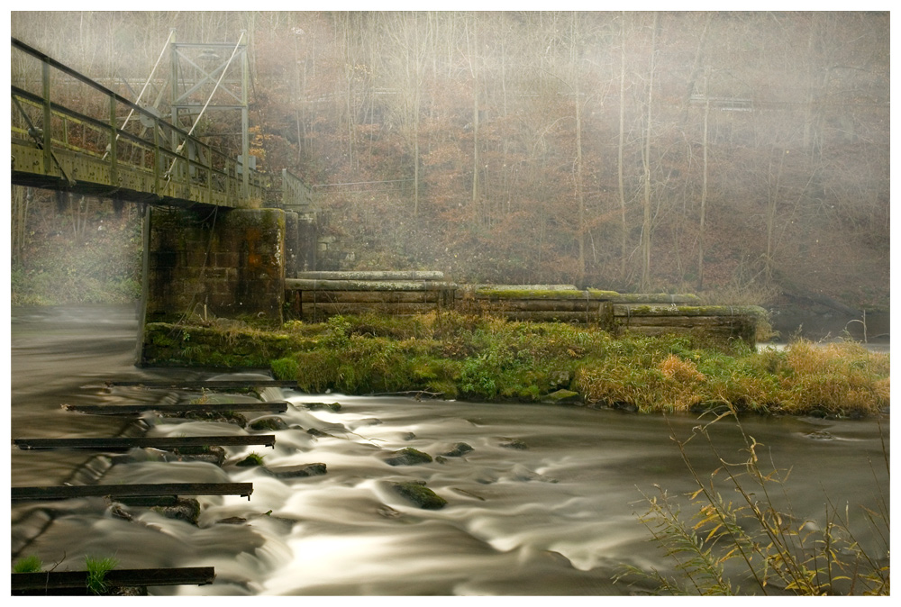 Herbststimmung am Bach