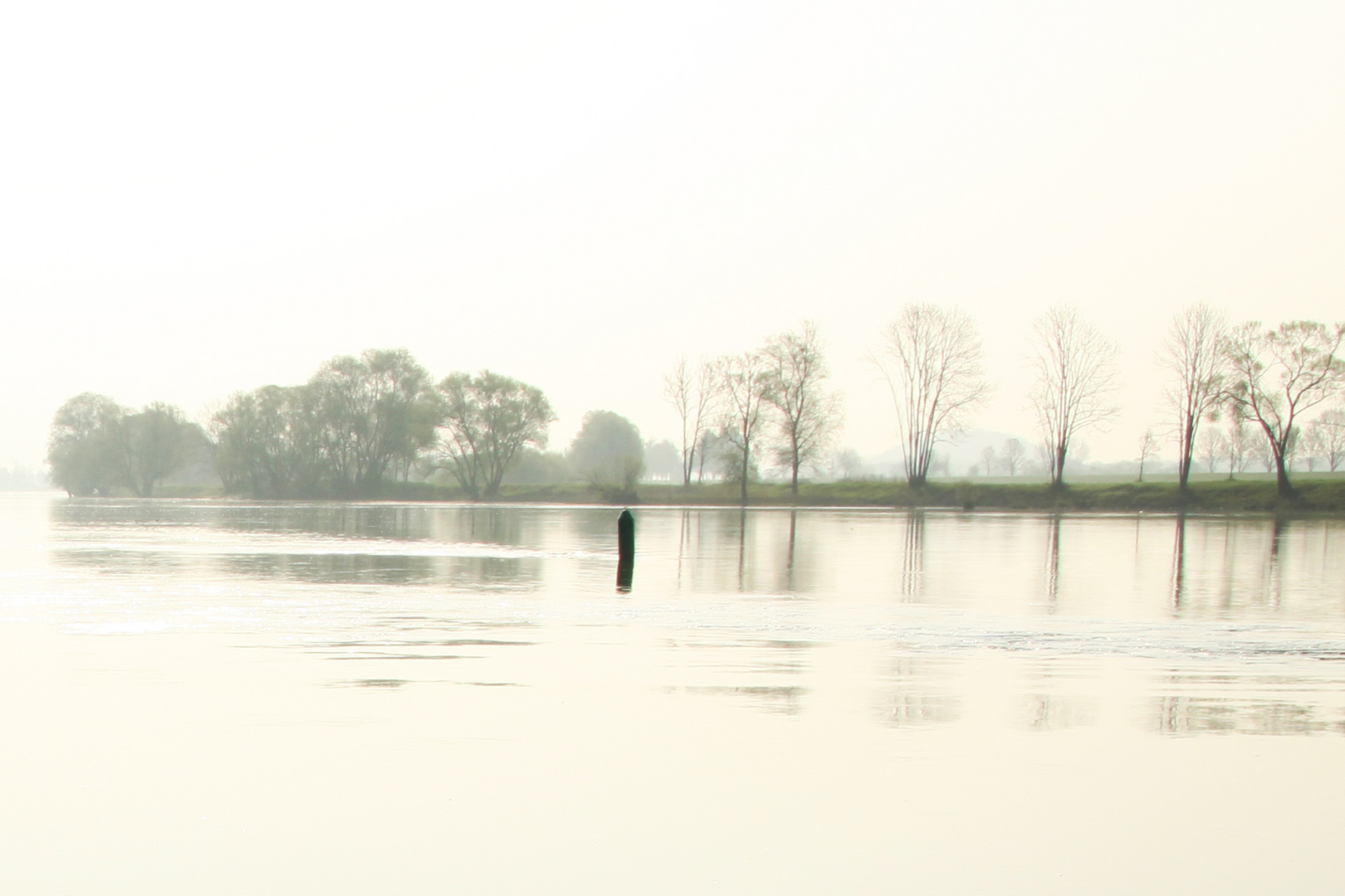 Herbststimmung am Fluß