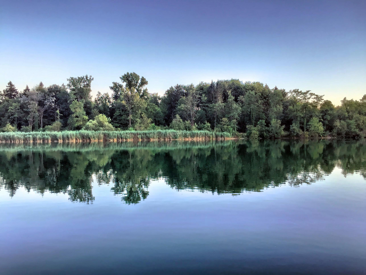 Herbststimmung am Fluss