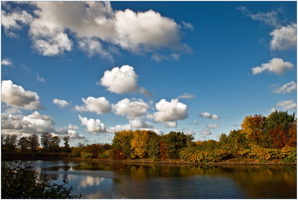 Herbststimmung am Kanal