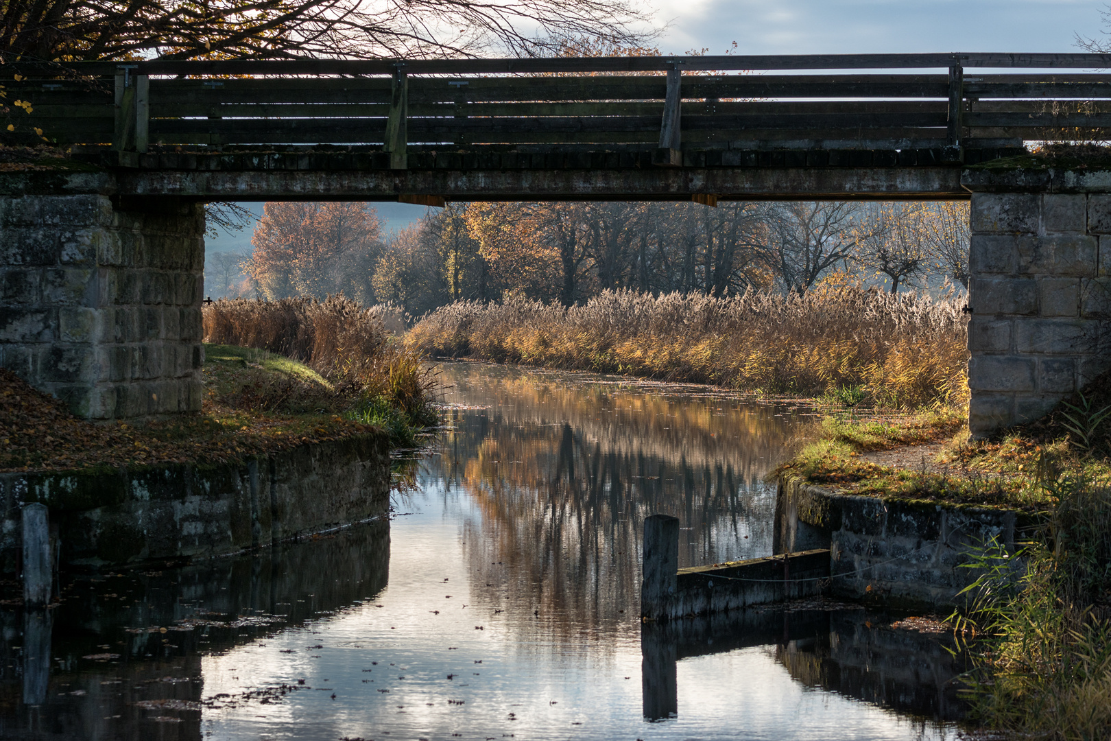 Herbststimmung am Kanal