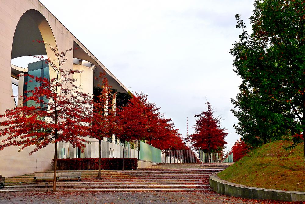 Herbststimmung  am Kanzleramt 1