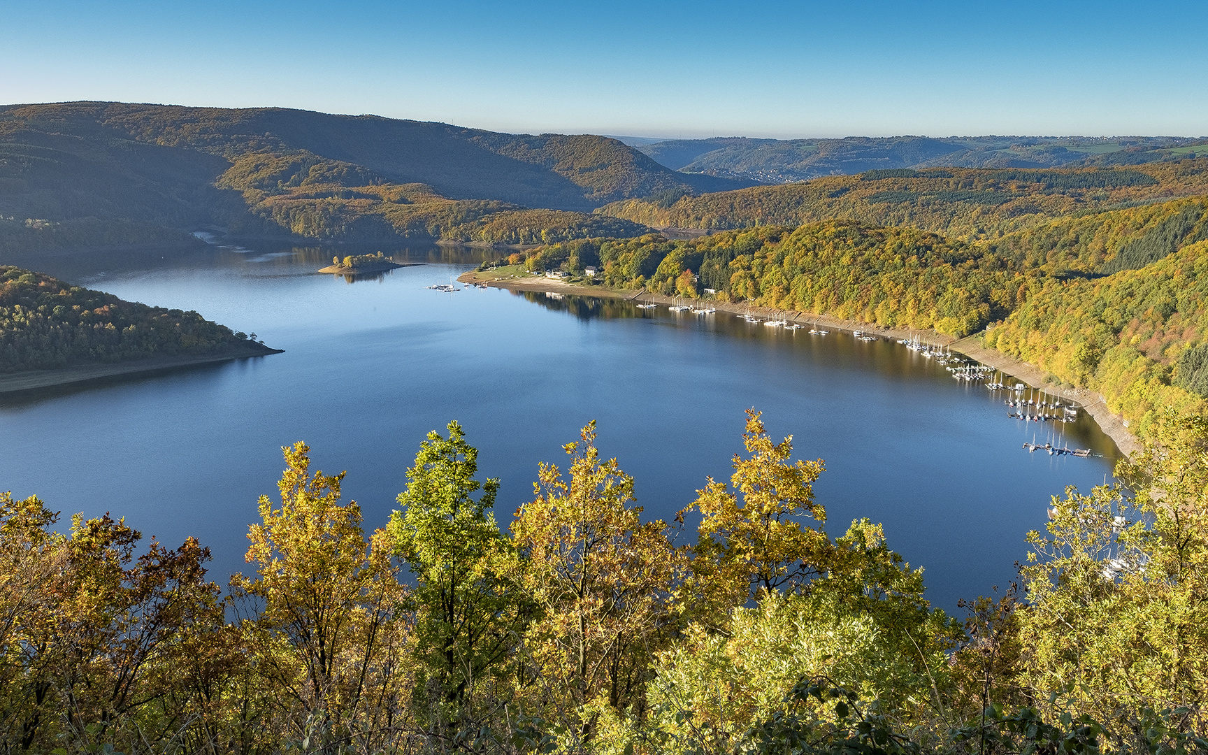 Herbststimmung am Rursee/Eifel